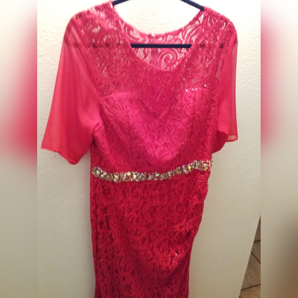 Beautiful laced red dress for prom or wedding